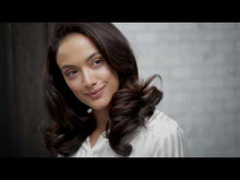 Load and play video in Gallery viewer, Thick Dry Finishing Spray 250ml
